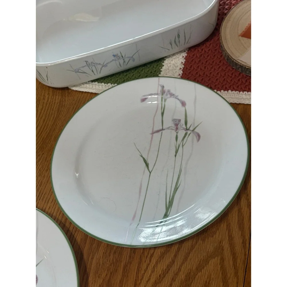 Corelle Iris Dinnerware Set 6 Dinner Plates and 1 Casserole Dish White Floral
